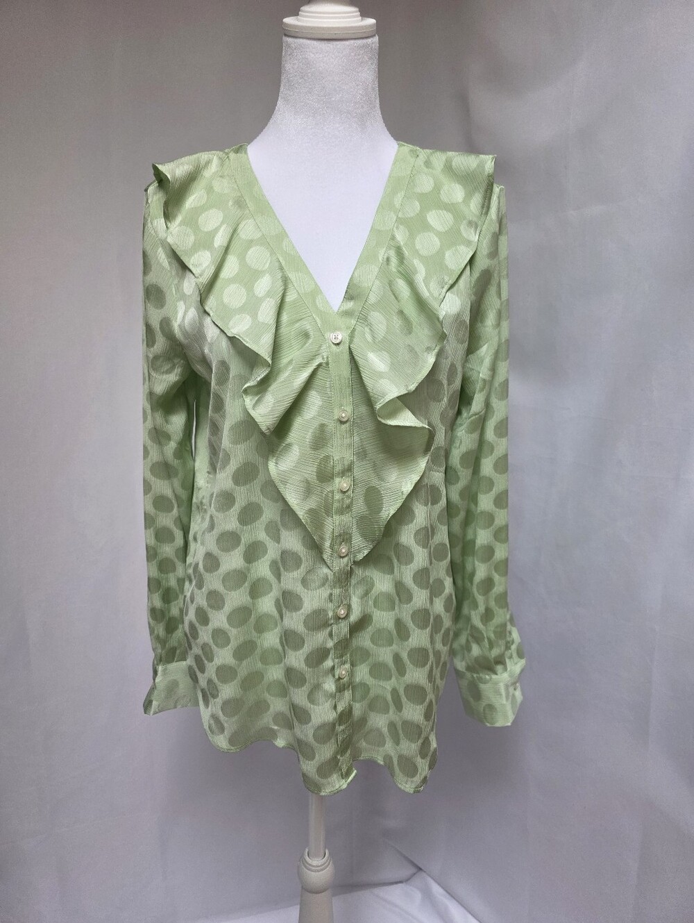 Ann Taylor Factory Blouse Women’s Small Green Polka Dot Ruffle Front